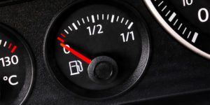 Tank-Apps, die beim Sparen helfen