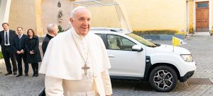 dacia-duster-papst-mobil_01 Papst Franziskus nutzt Dacia Duster als neues „Papamobil“