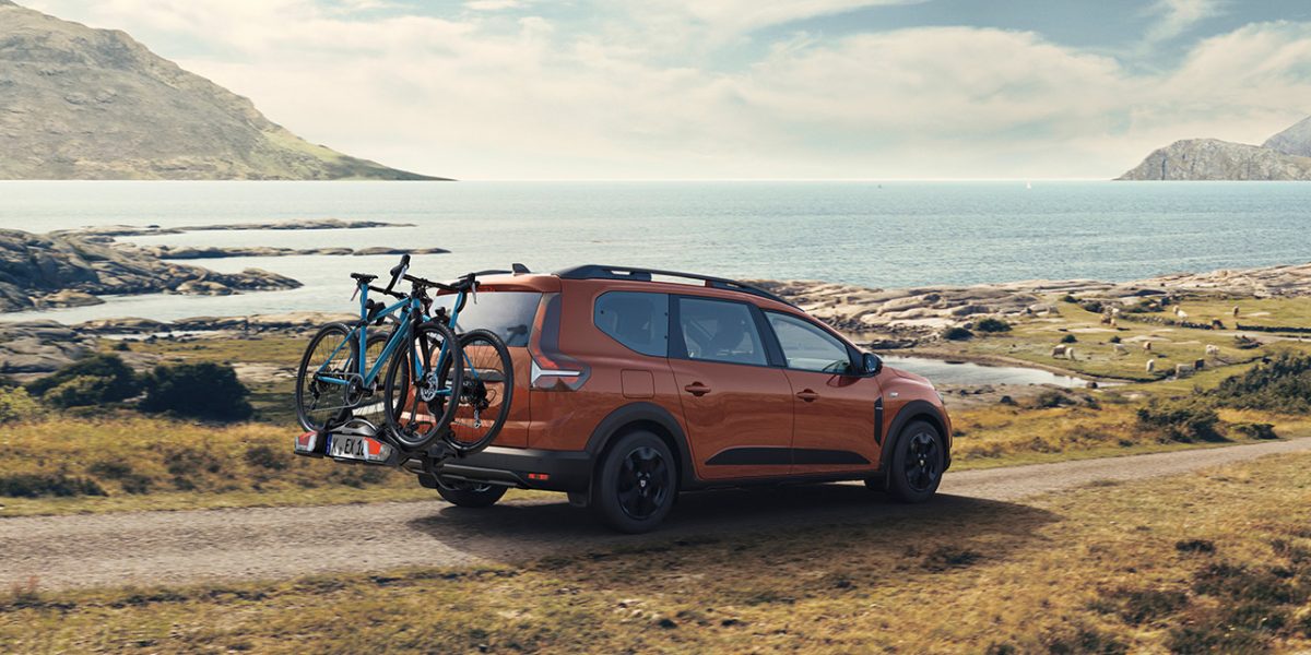 Stilvolle Dachbox Dacia Jogger Bild