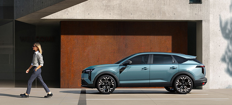 Dacia Striker Hybrid